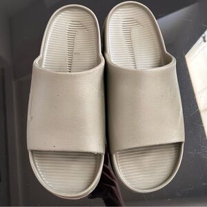 Nike Cream Slide Sandals